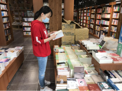 謝區(qū)市場監(jiān)管局開展“掃黃打非”專項(xiàng)檢查，凈化報(bào)刊零售市場環(huán)境